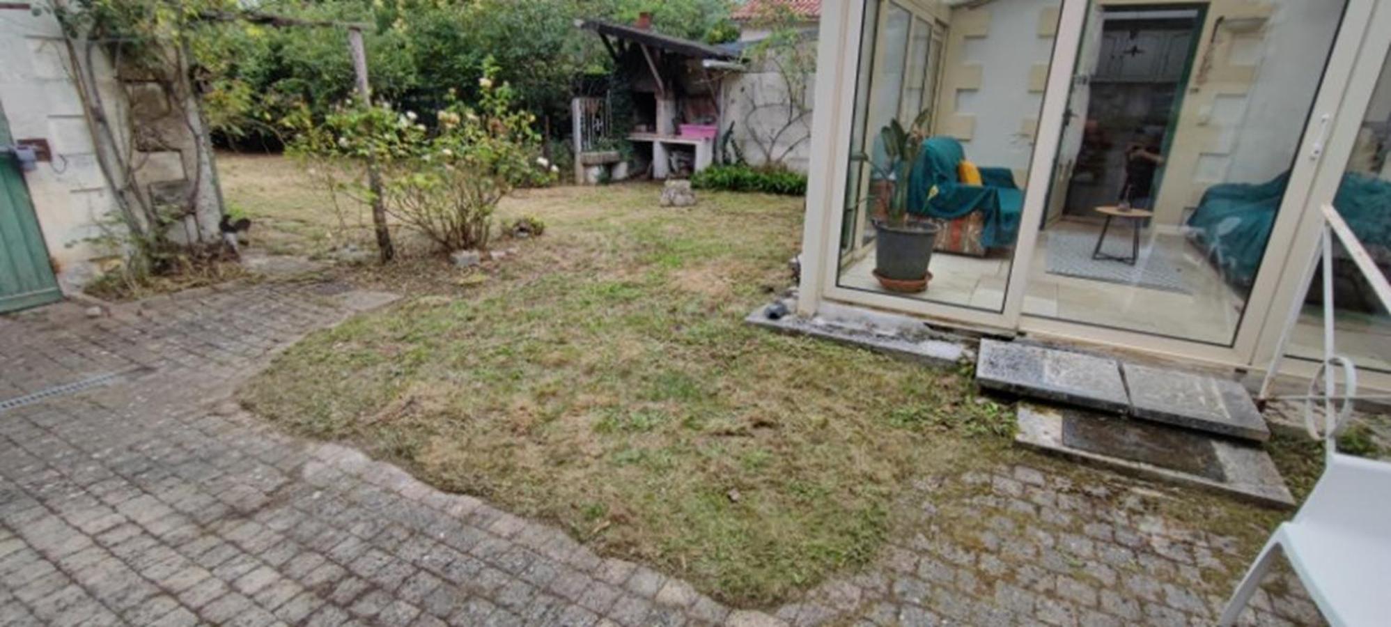 Maison 4 Chambres Avec Jardin Saint-Jean-dʼAngély Exterior foto